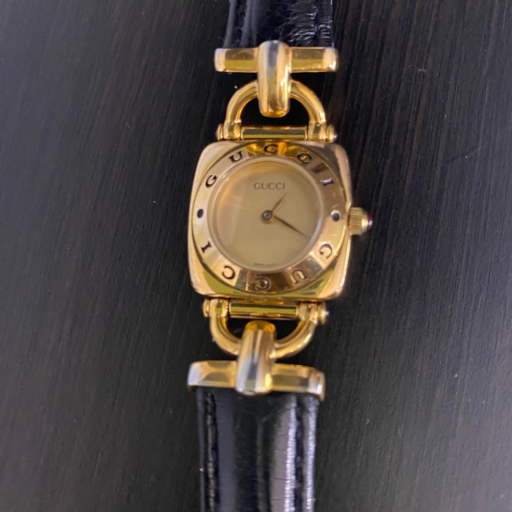 Authentic Gucci Women's Gold Dial with Black Leather Strap Watch